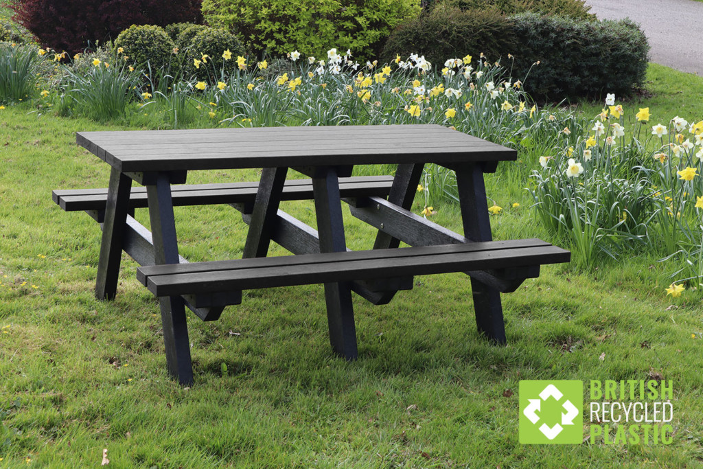 Recycled Plastic Picnic Tables, Resin Garden Benches Uk