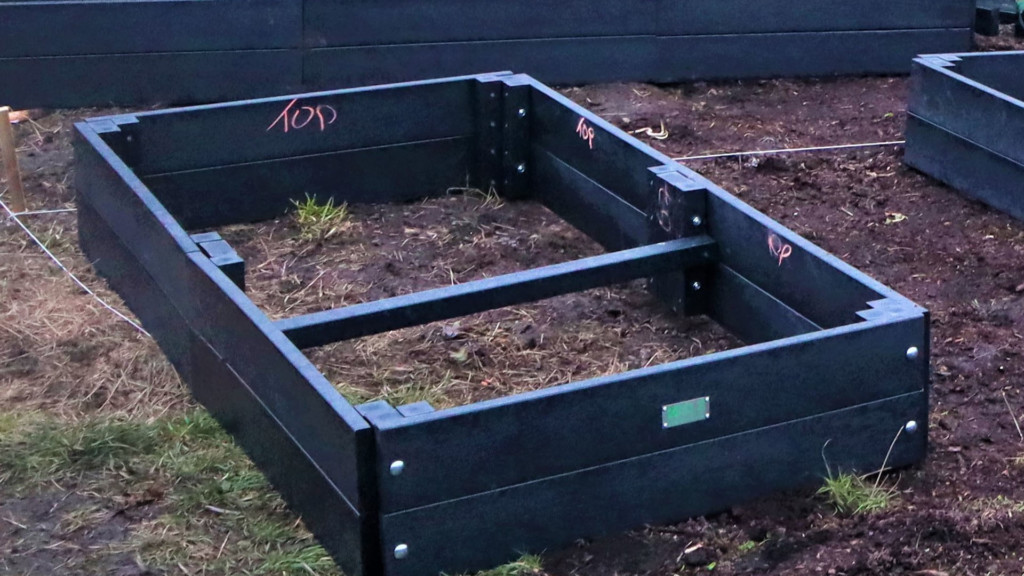Recycled Plastic Raised Beds British, Plastic Garden Beds