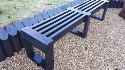 A black recycled plastic Skipton bench
