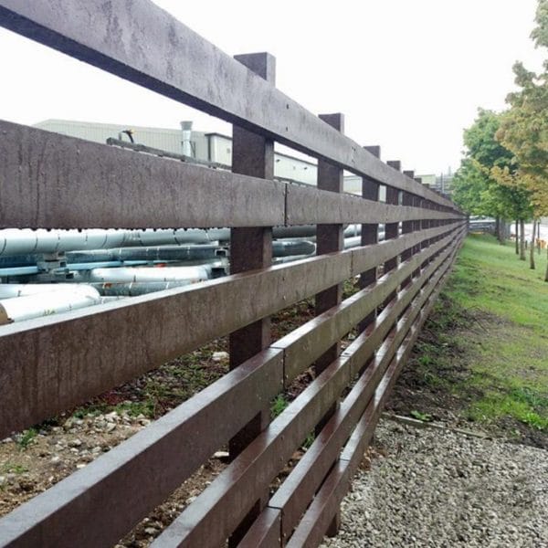 Heavy duty recycled plastic fencing