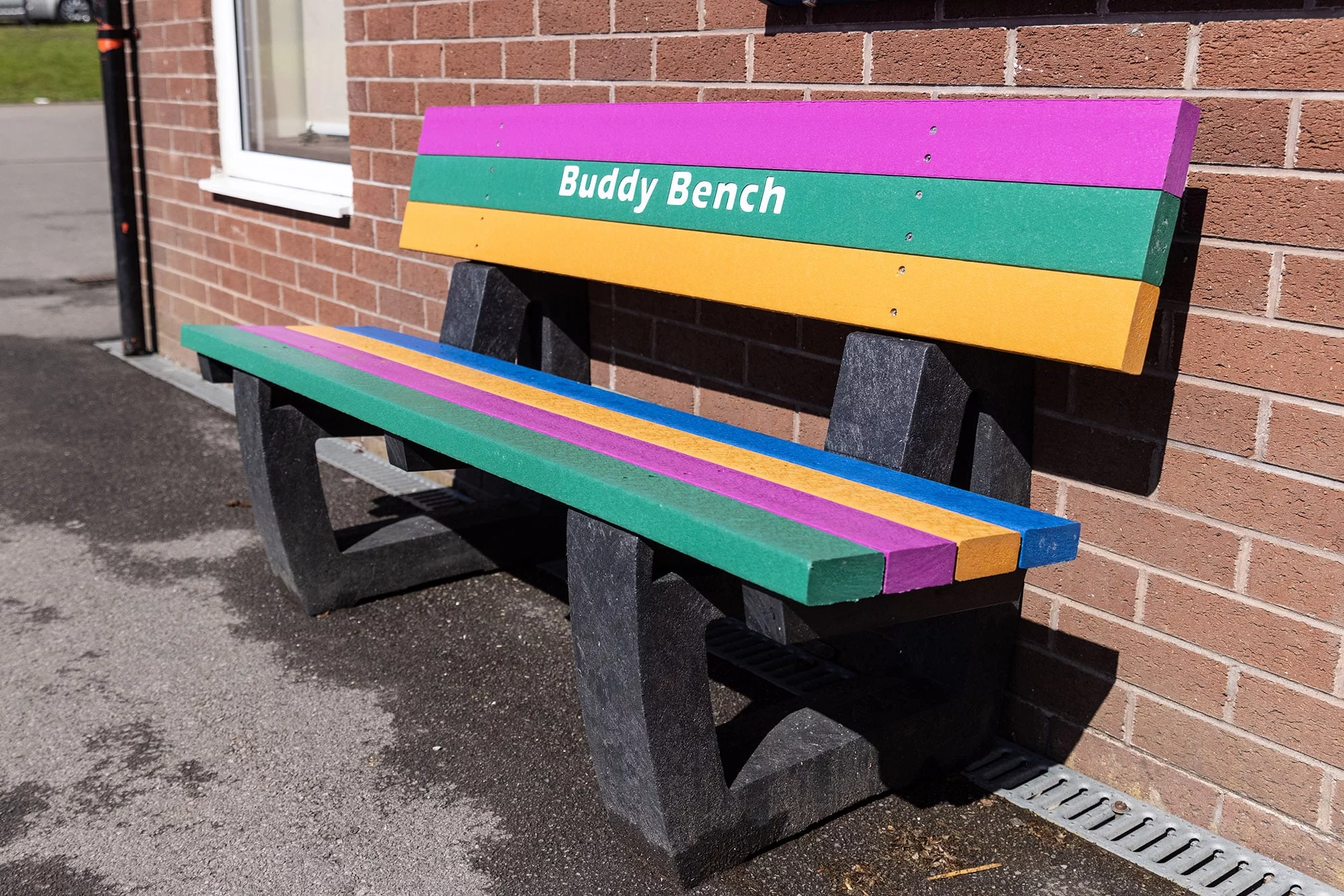 Buddy bench in schools
