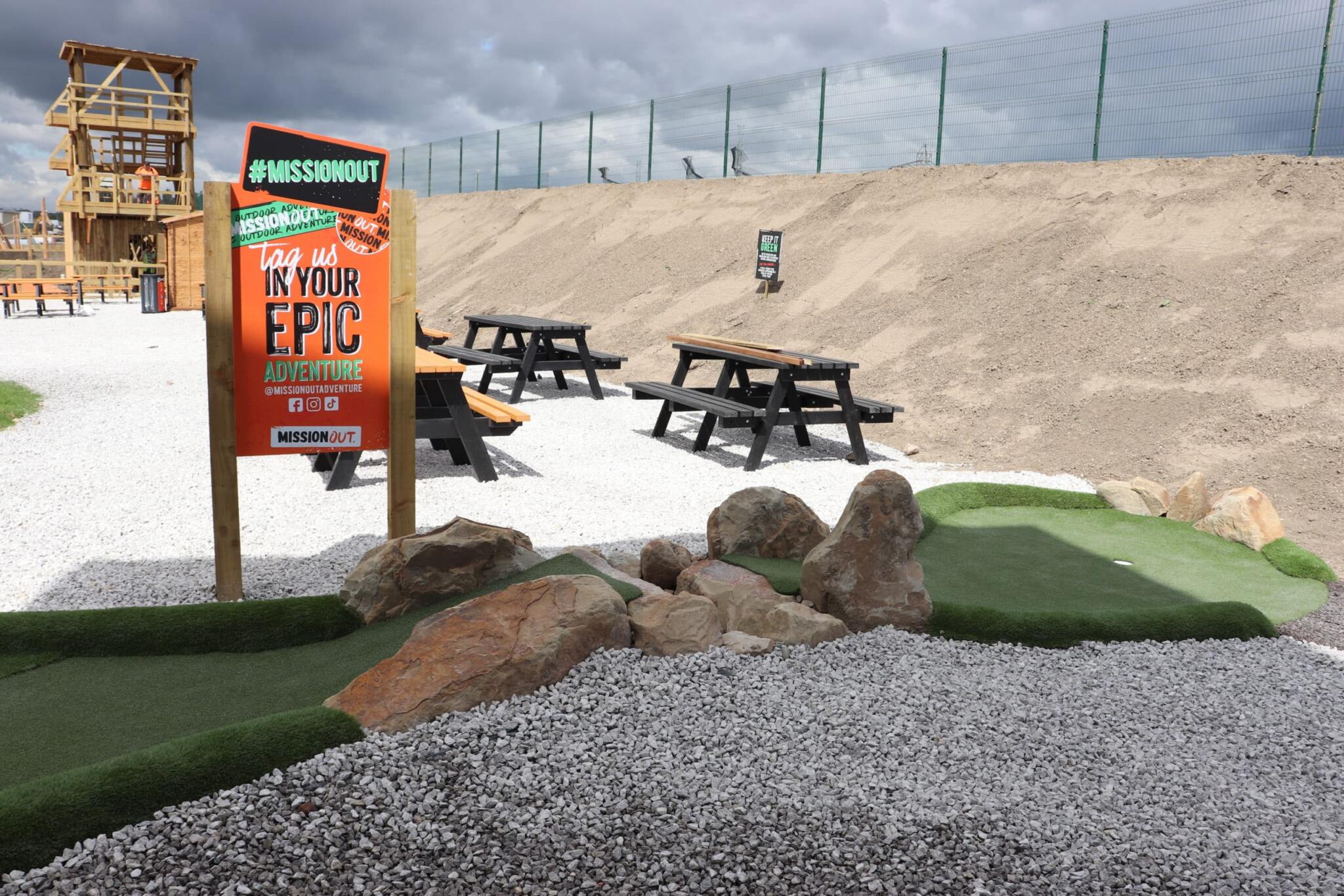 Commercial Picnic Tables