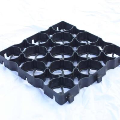 Hebden Everyday grid ground reinforcement made from British Recycled Plastic
